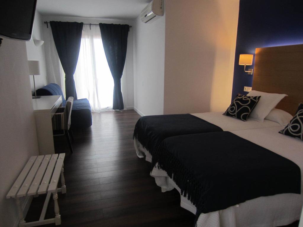 Hotel Llorca Platja de l’Almadrava Pokój zdjęcie